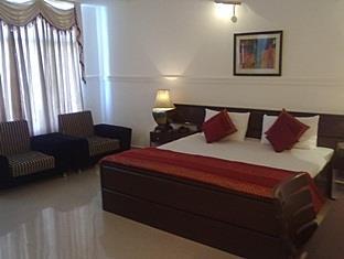 The Pearl Hotel